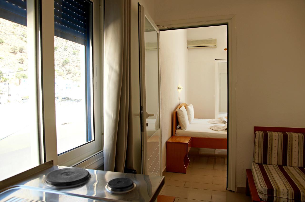 Madares Hotel Loutro Exterior photo