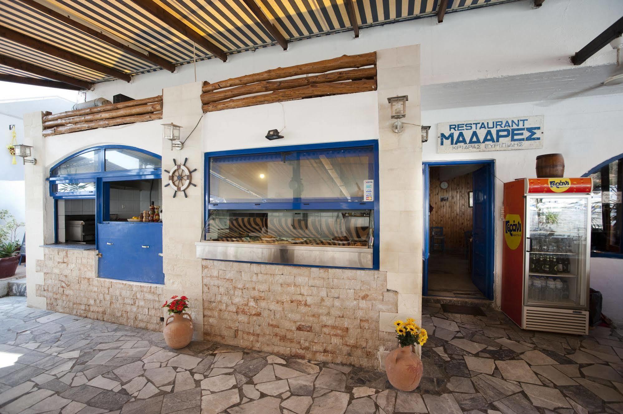 Madares Hotel Loutro Exterior photo